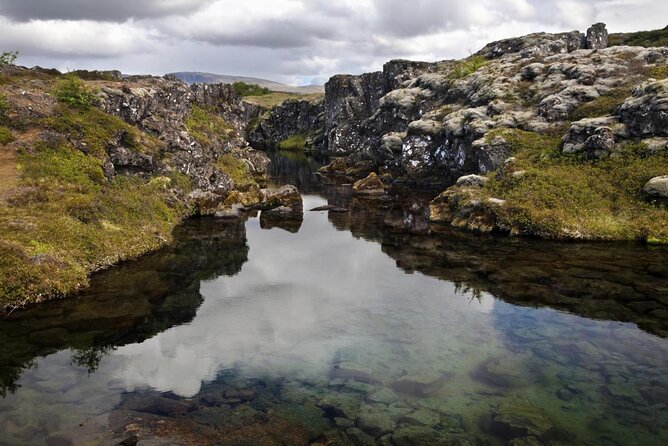 Silfra: Diving Between Tectonic Plates - Meet on Location - Key Points