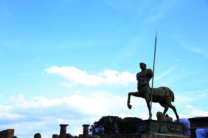 Skip-The-Line Best of Pompeii in One Day Tour W Local Guide & New Opened Houses - Key Points