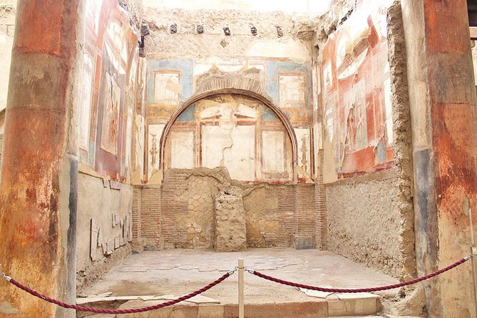 Skip the Line Half Day Private Tour of Herculaneum Highlights With Local Guide - Key Points