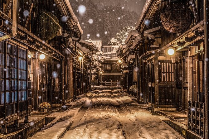 Small-Group Photography Tour in Takayama - Key Points