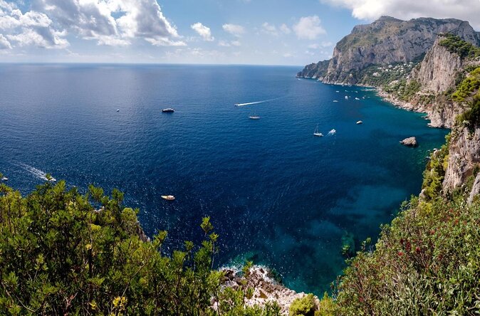 Small-Group Sunset and Evening Boat Tour of Capri - Key Points