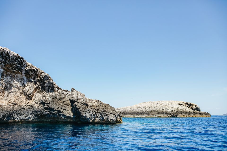 Split: Blue Cave, Vis & Hvar Full-Day Trip by Speedboat - Key Points