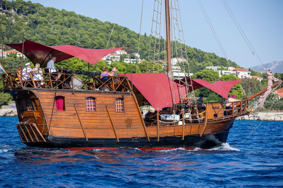 Split: Cruise on Columbo's Pirate Ship "Santa Maria" - Key Points