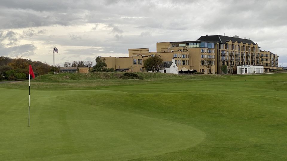 St Andrews: Old Course History Tour - 80s Pro Caddie Guide - Key Points