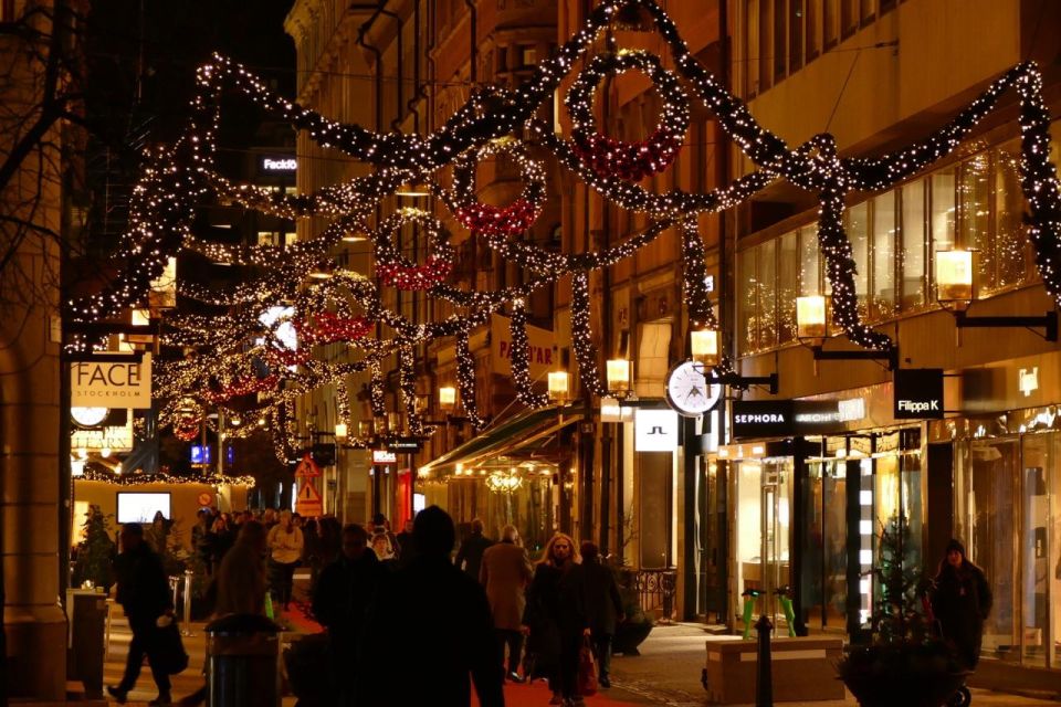 Stockholm: Christmas Lights and Market Walking Tour - Key Points