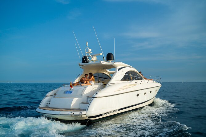 Sunkeeker Luxury Yacht Rental in Barcelona - Key Points