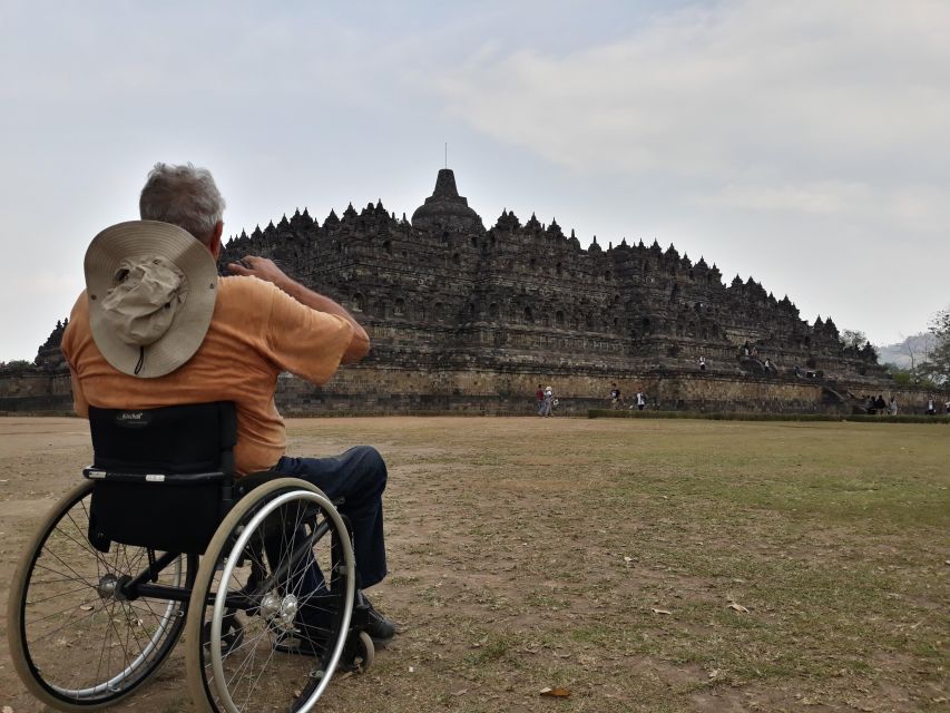 Sunrise Setumbu Hill, Borobudur & Merapi Jeep Lava Tour - Key Points