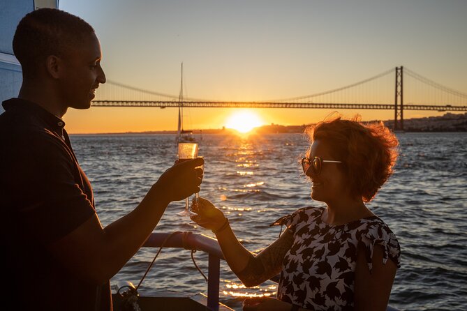 Sunset Cruise in Lisbon With Live DJ and 1 Drink - Experience Highlights