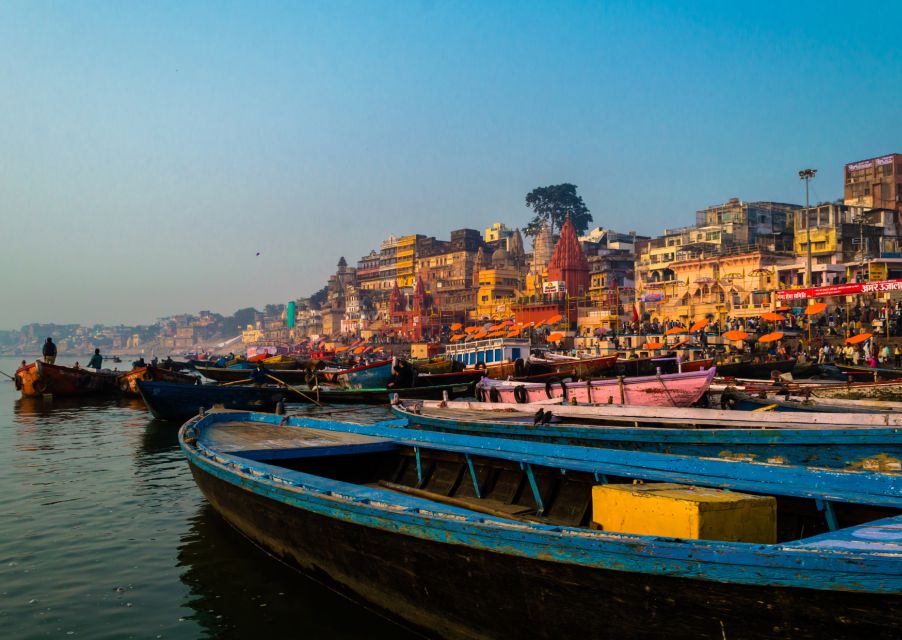Sunset in Varanasi Tour With a Local With Free Ganga Aarti - Key Points