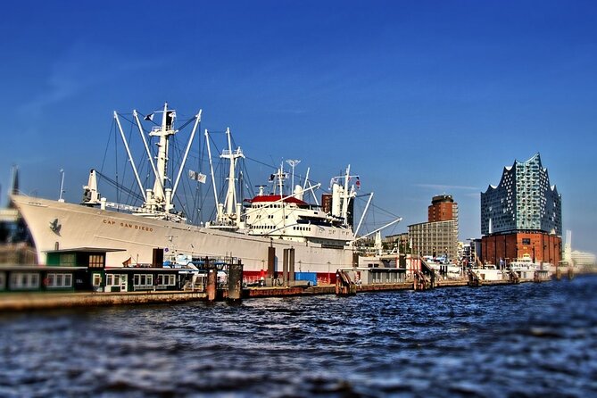 The Kiez Captain City Tour of Hamburg Goes to the Speicherstadt - Tour Overview