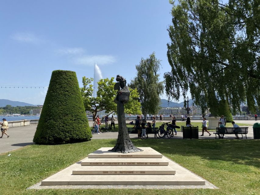 The Many Faces of Geneva: Self-Guided Audio City Tour - Key Points