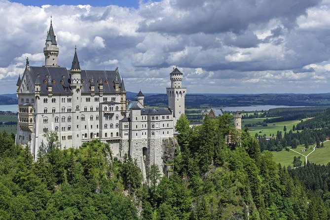 The Royal Castles Neuschwanstein and Linderhof - Key Points