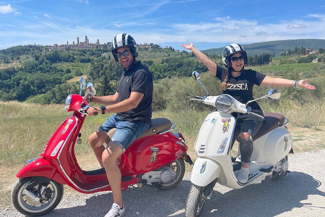 The Ultimate Chianti Vespa Tour From Near San Gimignano - Key Points