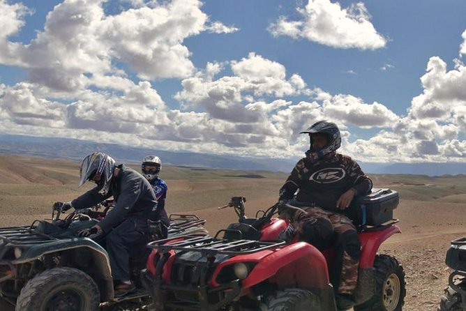 Thrilling Quad Adventure & Dinner Under the Agafay Desert Stars . - Key Points