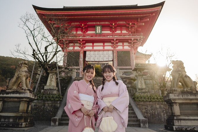 [To Kyoto・Kiyomizu Temple] 3 Minutes on Foot, Yukata (Kimono) Plan. You Can Explore Sightseeing Spots and the Townscape All Day (Return by 5 P.M.) - Key Points