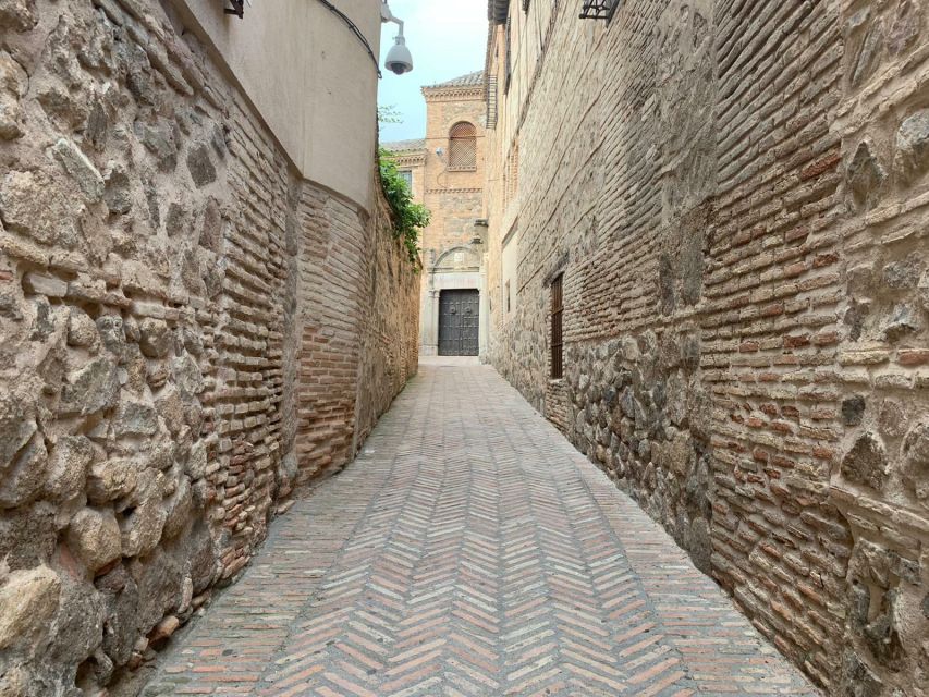 Toledo: Sepharad Jewish Quarter Walking Tour - Key Points