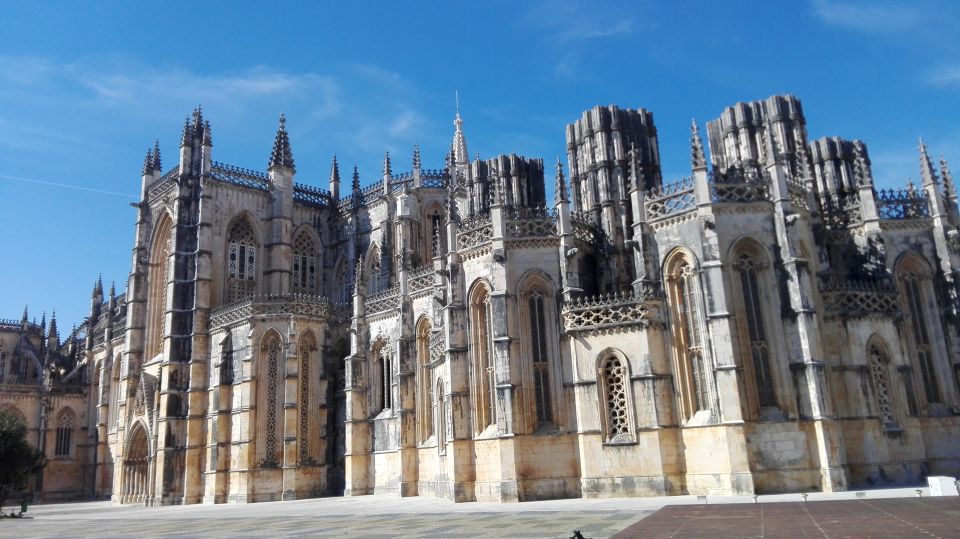 Tomar, Batalha and Alcobaca Private Tour - Key Points