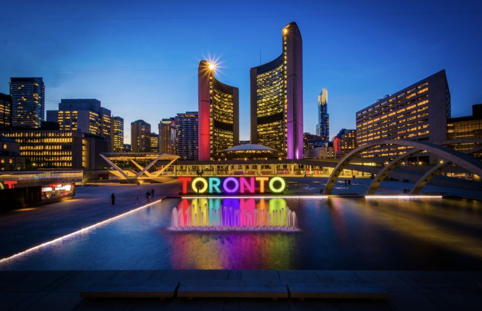 Toronto: Small Group Night Tour With Harbour Boat Cruise - Key Points