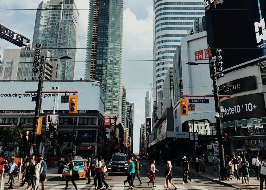 Toronto: Walking Tour With CN Tower Entry - Key Points