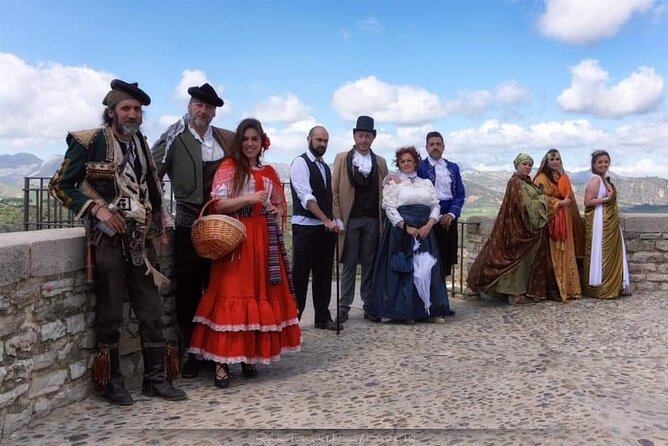 Tour in Ronda With Guided Visit and Setenil De Las Bodegas - Key Points