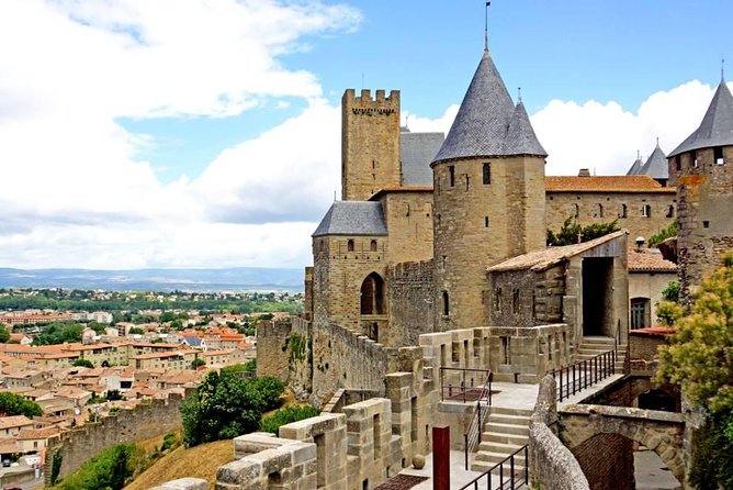 Transfer Toulouse to Carcassonne Center