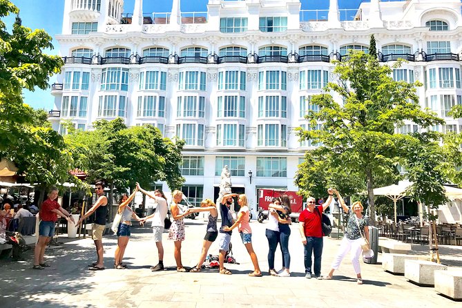 Treasure Hunt in Madrid Experience - Key Points