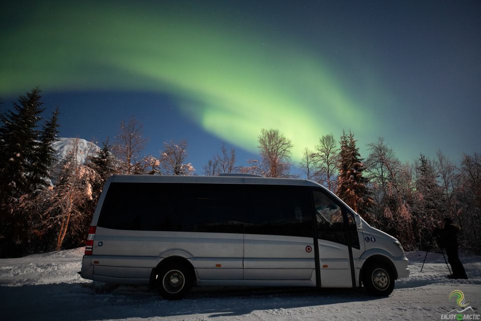 Tromsø: Northern Lights Trip With Campfire and Snacks - Key Points