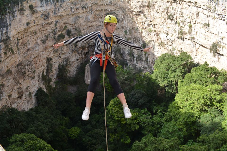 Tuxtla Gutiérrez: Sinkhole of Parrots Full-Day Rappel - Key Points