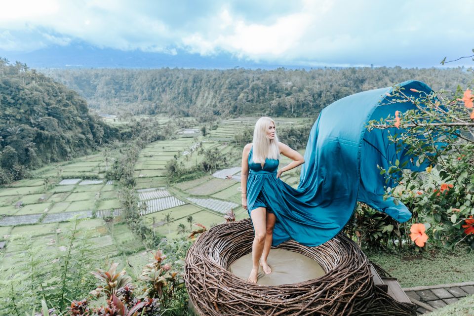 Ubud : Jungle Swing, Tample and Waterfall Tour - Key Points