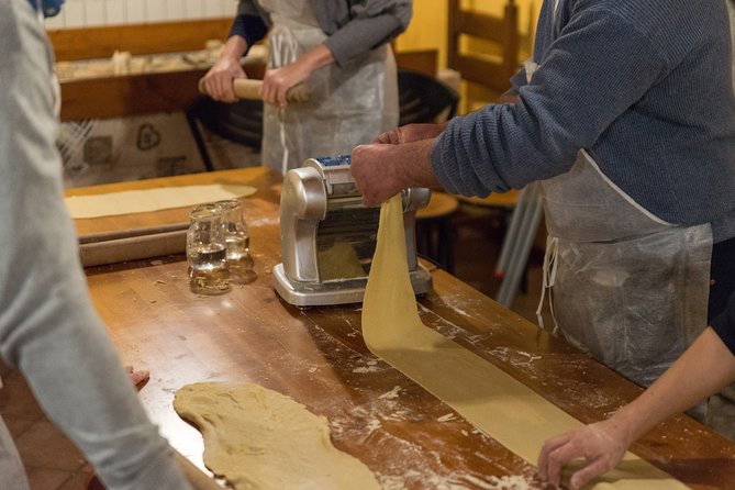 Umbrian Regional and Traditional Cooking Class With Lunch in Assisi - Key Points