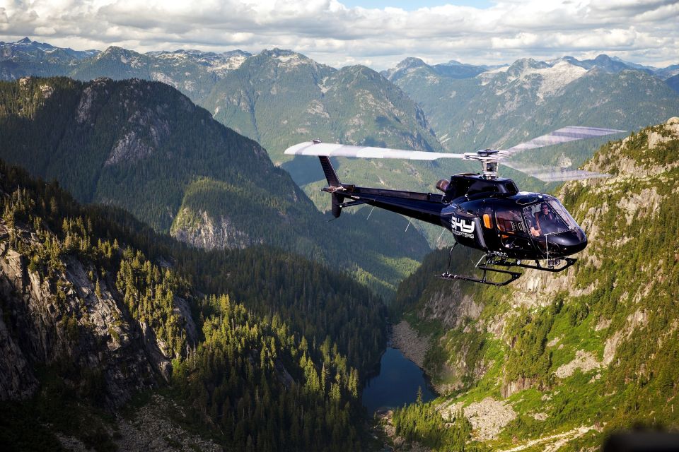 Vancouver: City & Mountains 30-Min Helicopter Tour - Key Points