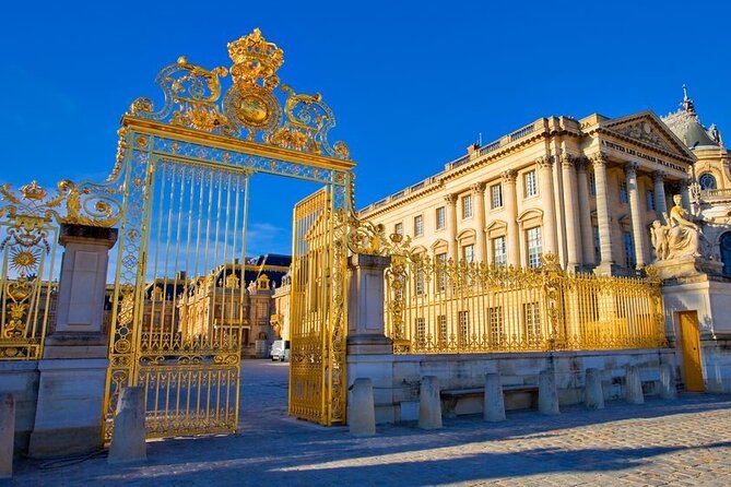 VERSAILLES CASTLE Private Round-Trip Transfer From Paris in Van - Key Points