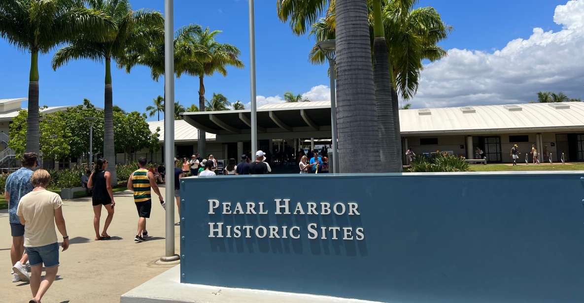 Waikiki: Pearl Harbor, USS Arizona Memorial, & Honolulu Tour - Key Points
