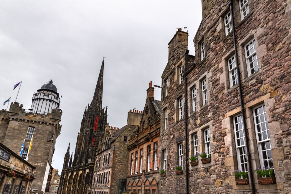 Walk on the Pages of Edinburgh – Guided Literary Tour - Key Points