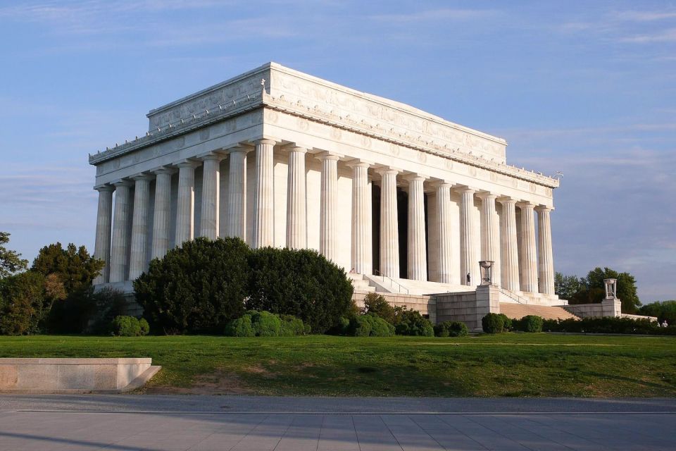 Washington, DC: Guided Small Group 4-Hour Day Tour - Key Points