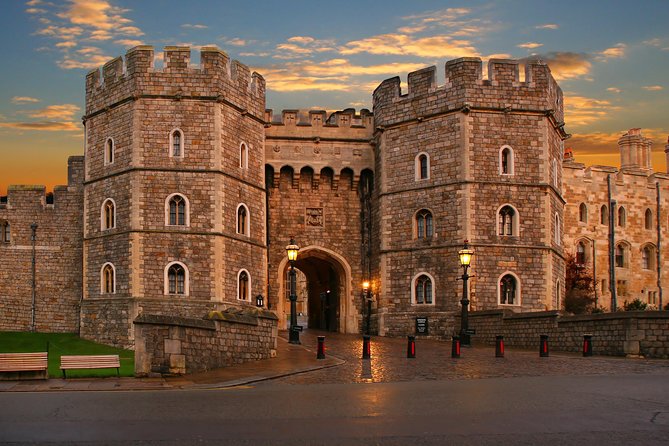 Windsor Castle, Stonehenge and Bath Tour From London Admission - Key Points