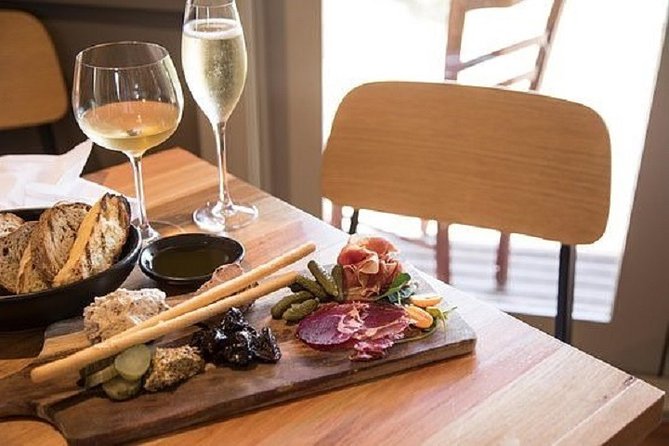 Yarra Valley Smaller Wineries Food and Wine Tour - Key Points