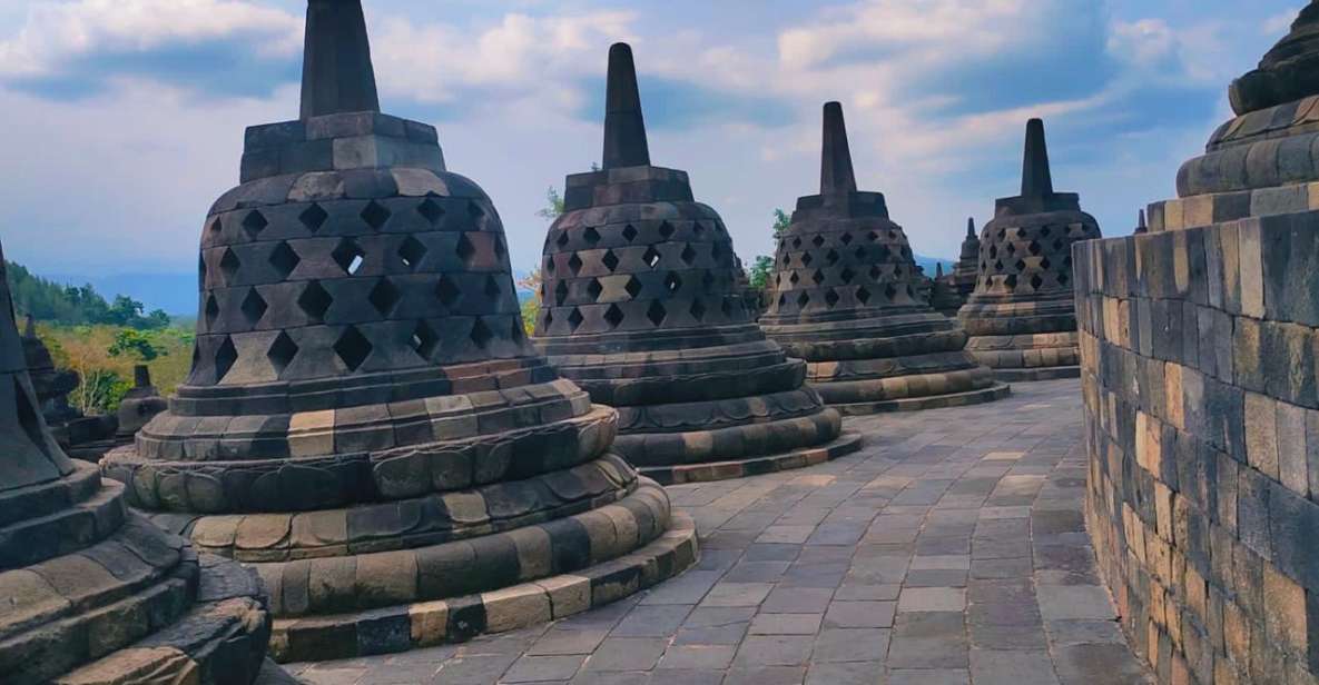 Yogyakarta: Borobudur Temple Half Day Tour - Key Points