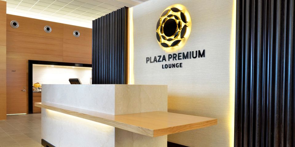 YWG Winnipeg International Airport: Premium Lounge Access - Key Points