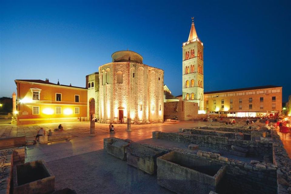 Zadar: Old Town Evening Group Guided Walking Tour - Key Points