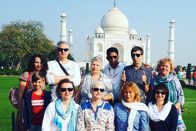 1 Day Taj Mahal Tour From Mumbai or Bangalore or Hyderabad Flight