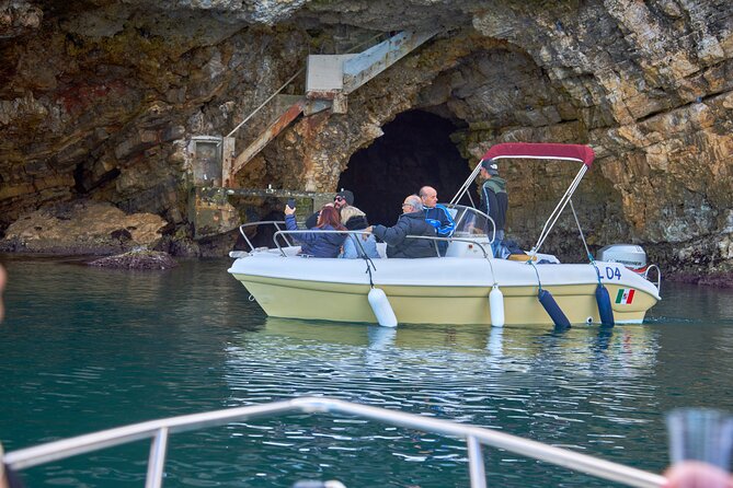 1 Hour and a Half Panoramic Tour of Polignano a Mare by Boat