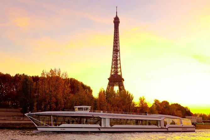 3-Hour Paris Short Walk ,Seine Cruise With CDG Airport Pick up