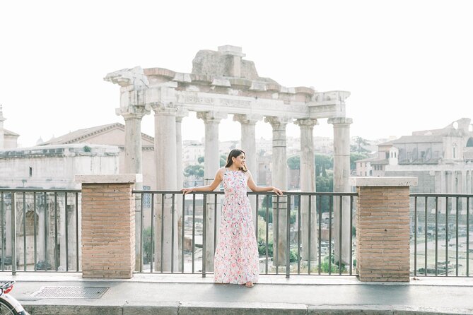 30 Minute Private Vacation Photography Session With Local Photographer in Rome