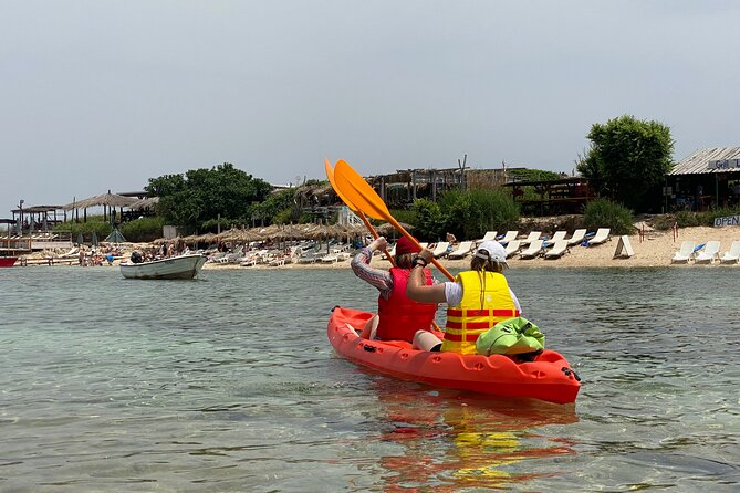 4-Hour Sunset Kayak Adventure to Island Levan – Cocktail Included