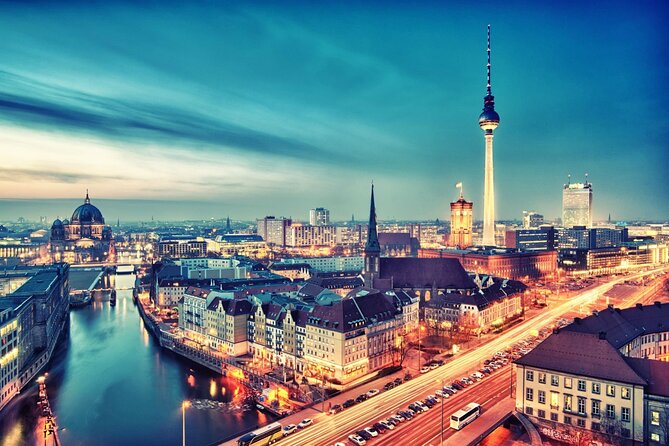 4 Hours Berlin Private Tour With Hotel Pickup and Drop off