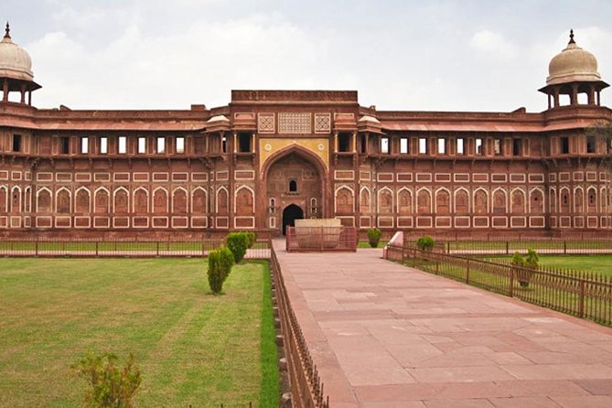 5 Days Golden Triangle Tour From Delhi