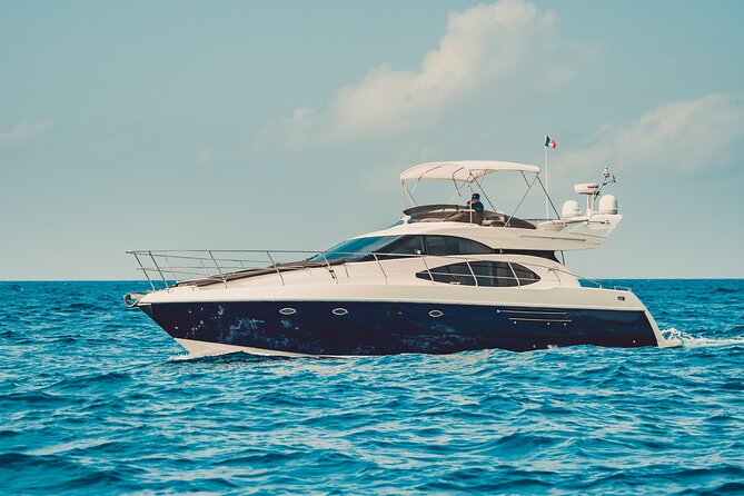 5-Hour 2-Stop Private 50 Azimut Yacht Tour With Food, Open Bar & Snorkeling
