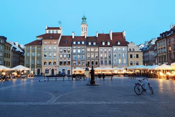 5-Hour Private Walking Night Tour in Warsaw