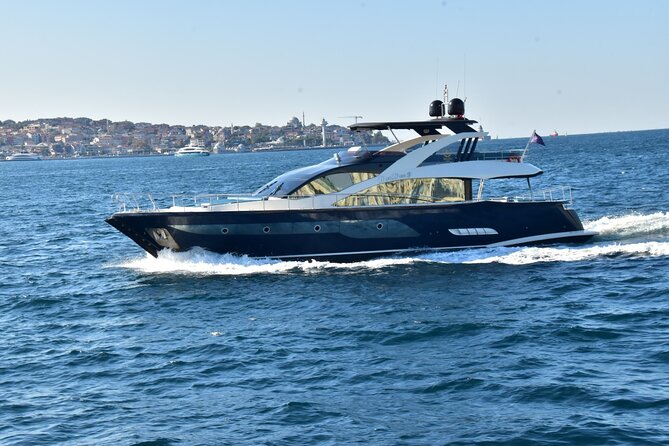 5-Hours Private Luxury Yacht for Bosphorus Cruise in Istanbul